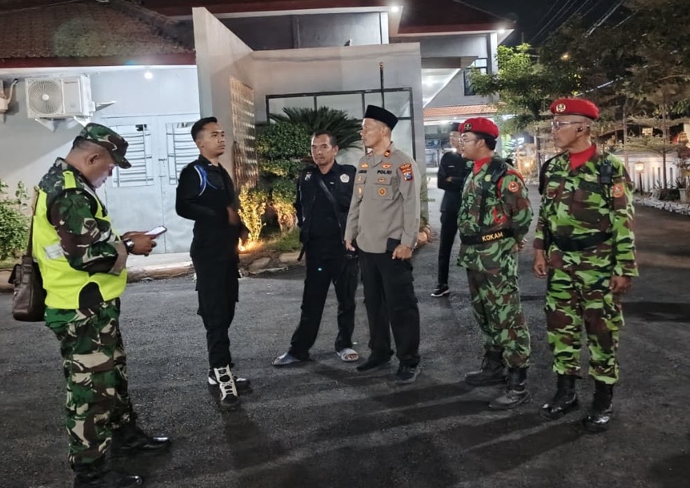 Turun ke Jalan, KOKAM Cerme Perkuat Patroli Gabungan Bersama Muspika