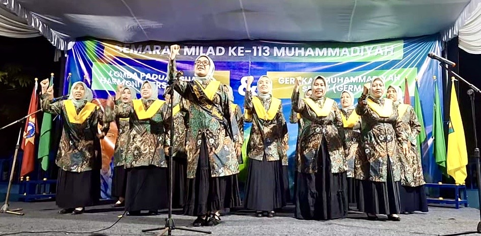Harmoni Persyarikatan: Paduan Suara Kader Putri Semarakkan Pra Milad ke-113 Muhammadiyah di Ngemboh